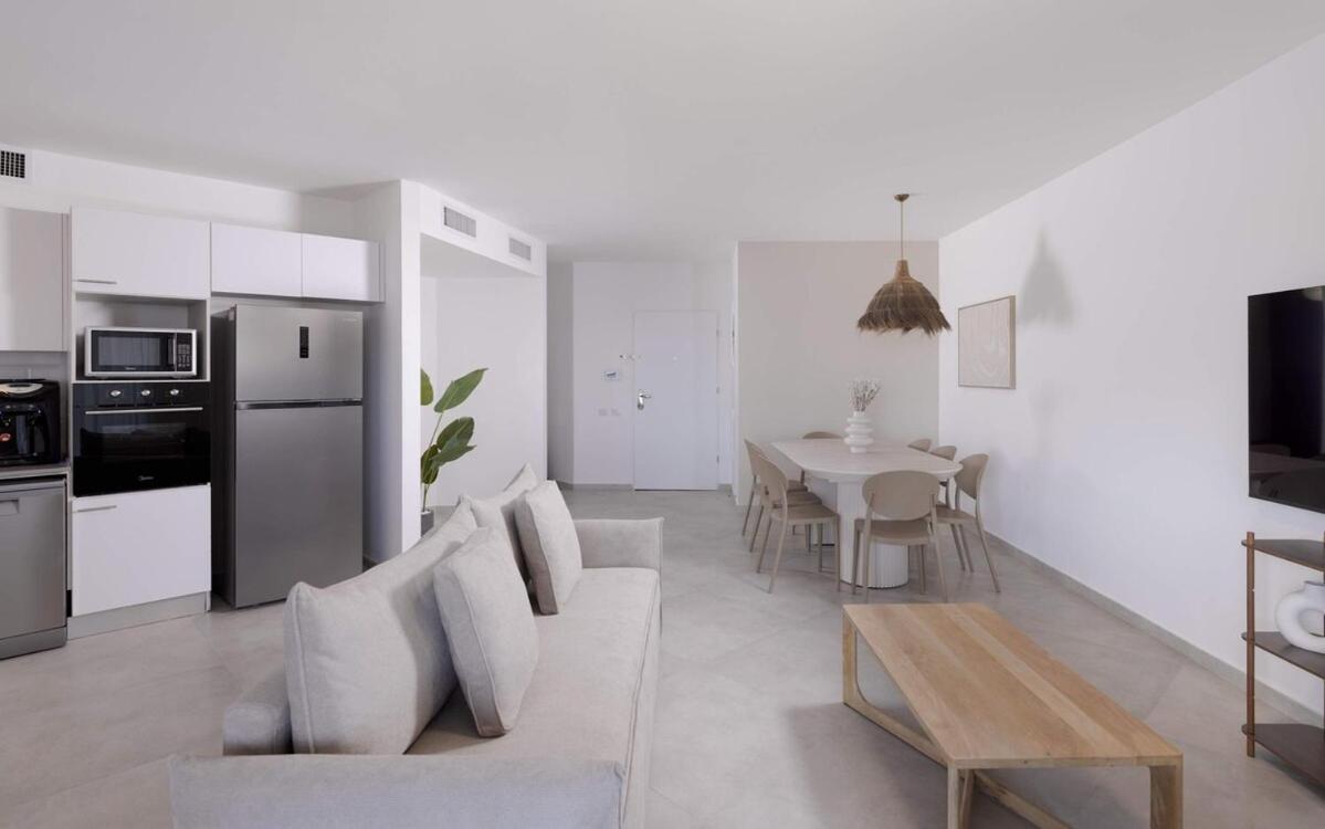 Spacious & Luxurious Family With Balcony * Eilat