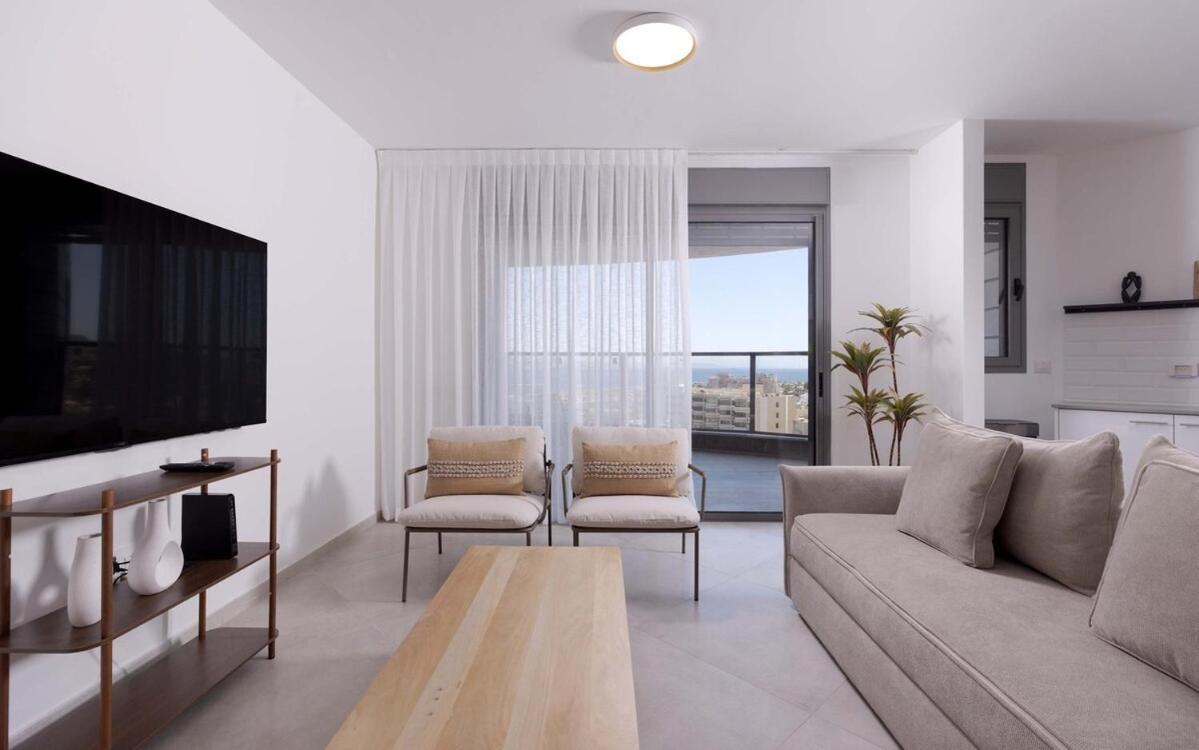 Spacious & Luxurious Family With Balcony Eilat